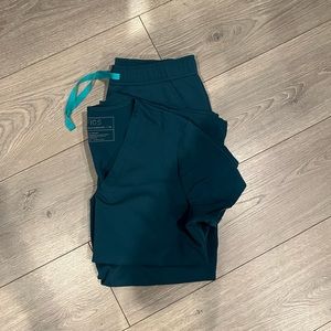 Figs Caribbean Blue Scrub Set *read description*